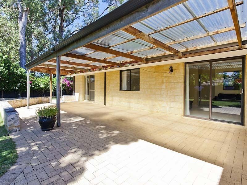 8 Birch Road, Padbury WA 6025