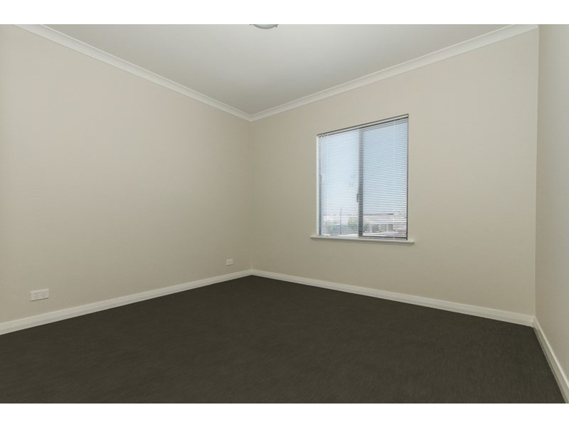 2/99 Bordeaux Parade, Ellenbrook WA 6069