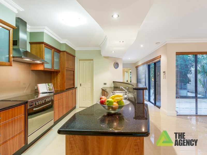 43 Bricknell Road, Attadale WA 6156