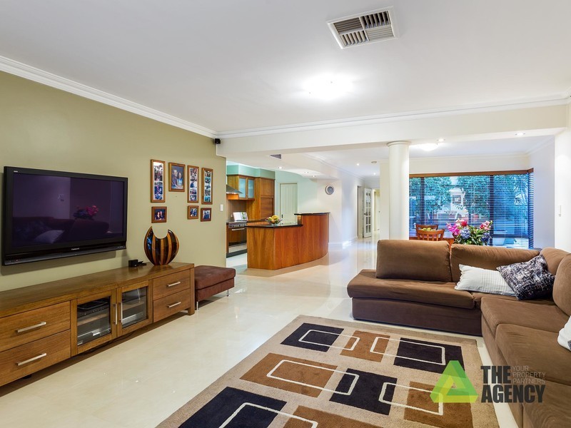 43 Bricknell Road, Attadale WA 6156