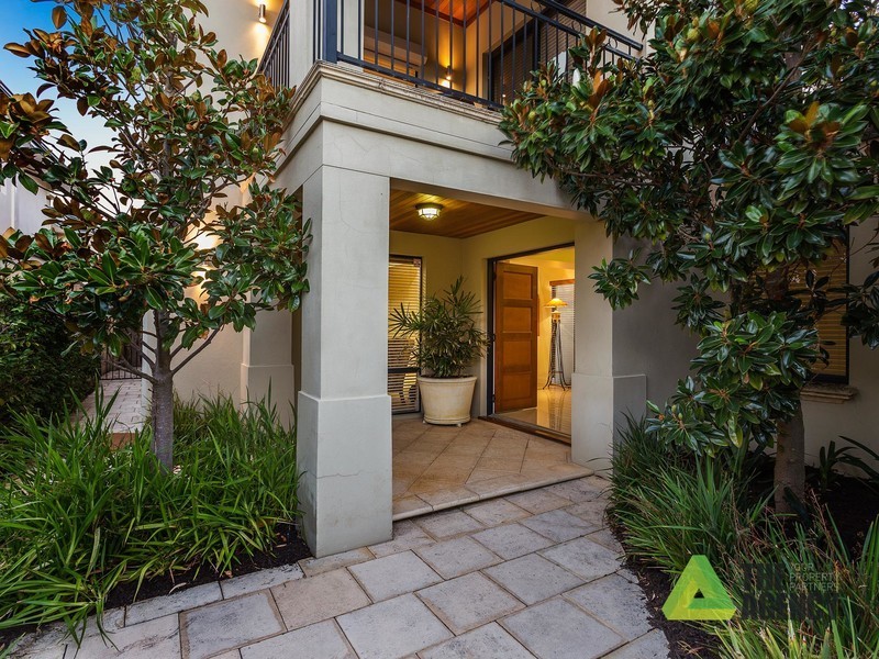 43 Bricknell Road, Attadale WA 6156