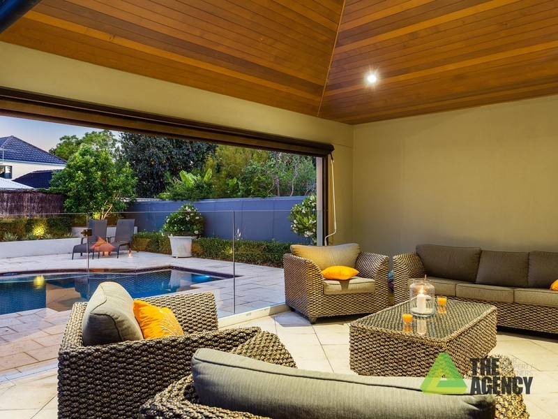 43 Bricknell Road, Attadale WA 6156