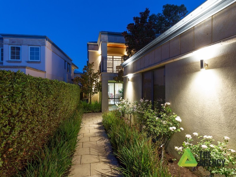 43 Bricknell Road, Attadale WA 6156