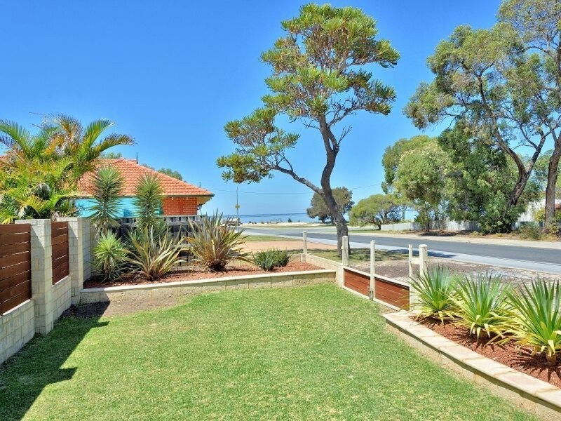 2 Placid Waters Parade, Coodanup WA 6210