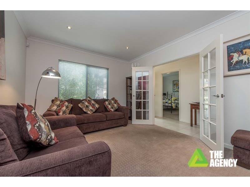 5 Laila Turn, Madeley WA 6065