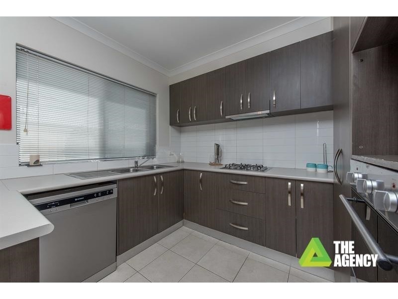 5 Laila Turn, Madeley WA 6065