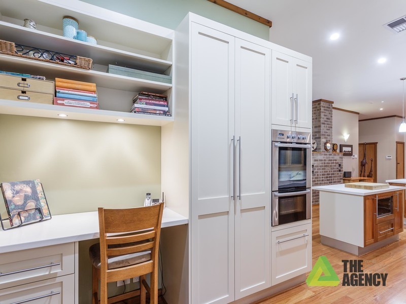 13 Coreen Way, Kalamunda WA 6076