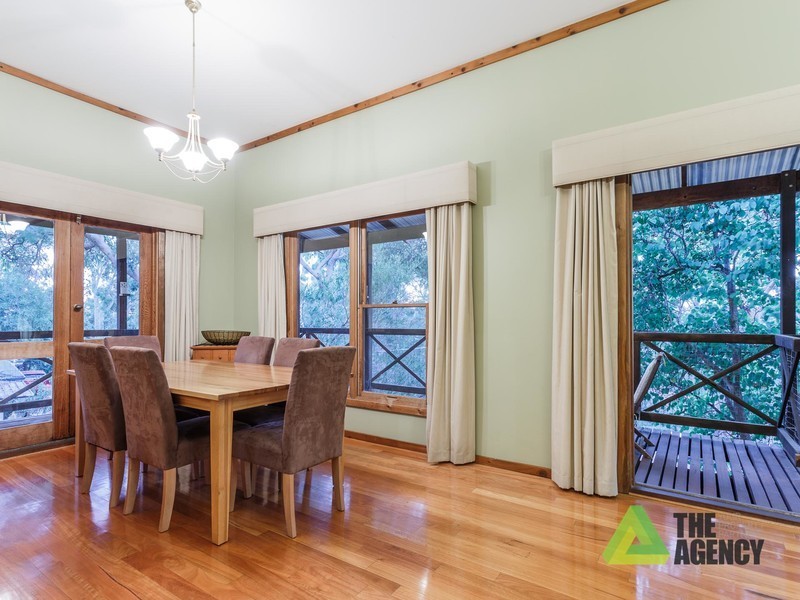 13 Coreen Way, Kalamunda WA 6076