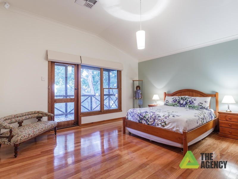 13 Coreen Way, Kalamunda WA 6076