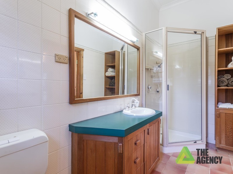 13 Coreen Way, Kalamunda WA 6076