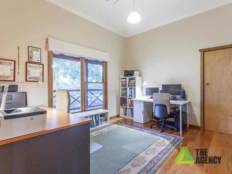 13 Coreen Way, Kalamunda WA 6076