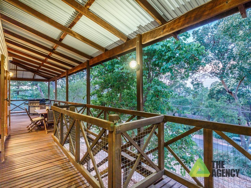 13 Coreen Way, Kalamunda WA 6076