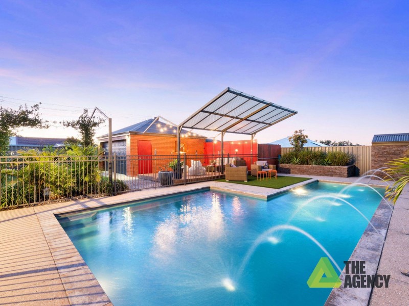 9 Tuckeroo Parade, Helena Valley WA 6056