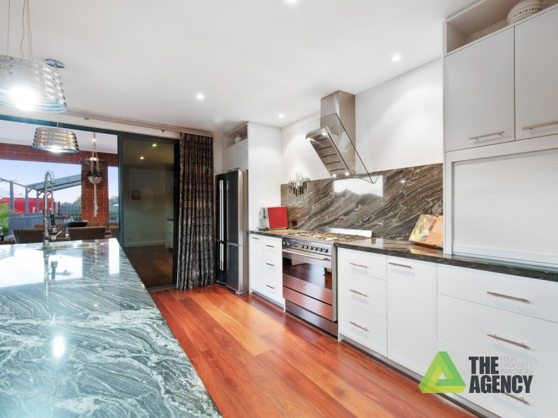 9 Tuckeroo Parade, Helena Valley WA 6056