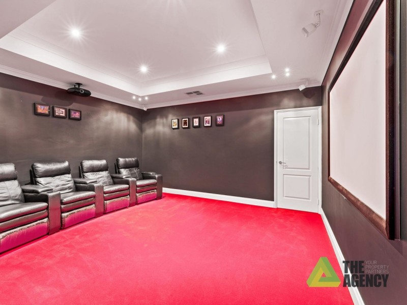 9 Tuckeroo Parade, Helena Valley WA 6056