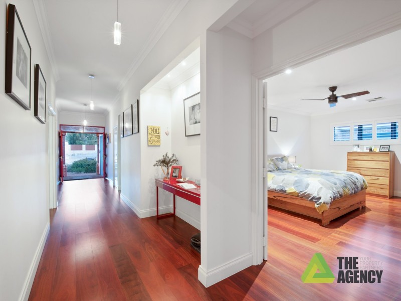 9 Tuckeroo Parade, Helena Valley WA 6056