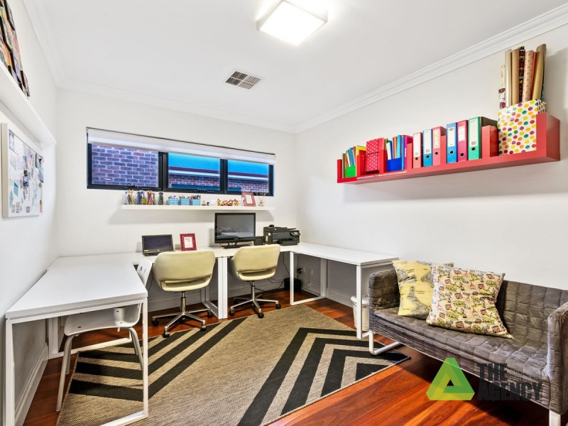 9 Tuckeroo Parade, Helena Valley WA 6056