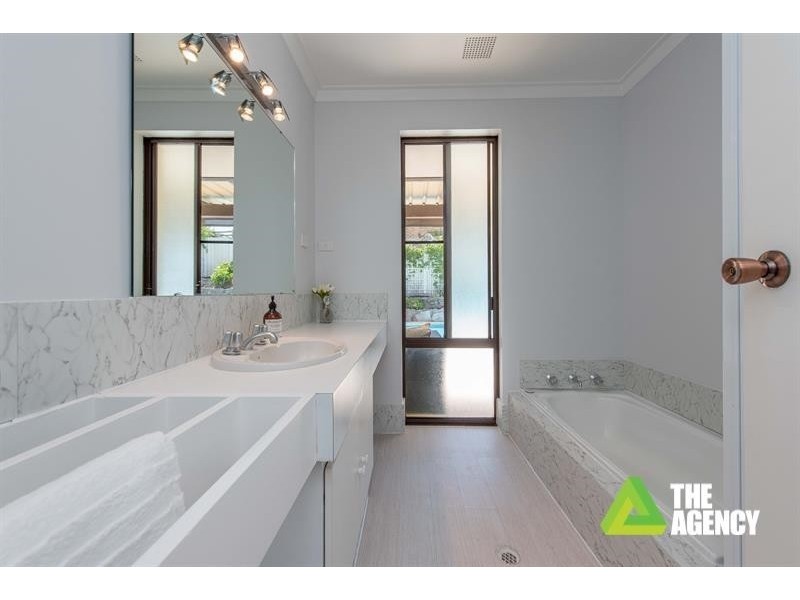 9 Kalyba Place, Duncraig WA 6023