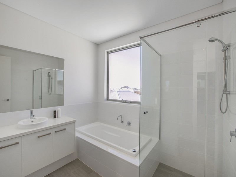 34 Pantheon Avenue, North Coogee WA 6163