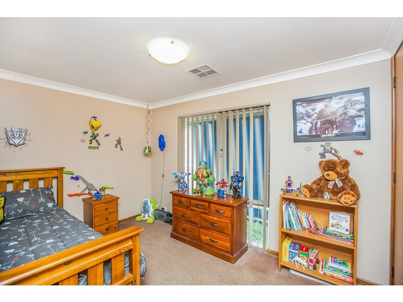 111 Blair Road, Oakford WA 6121