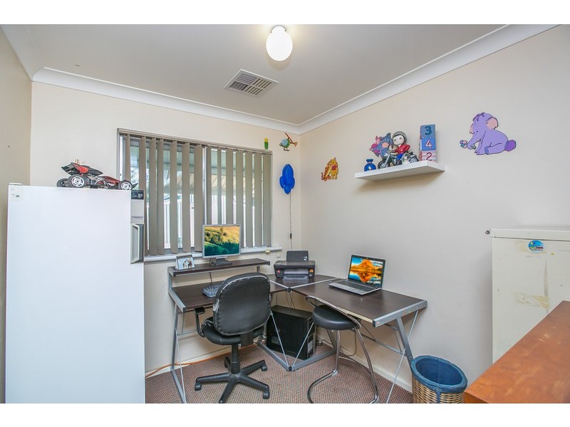 111 Blair Road, Oakford WA 6121