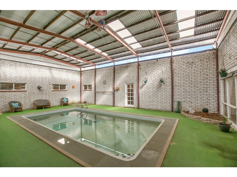 111 Blair Road, Oakford WA 6121