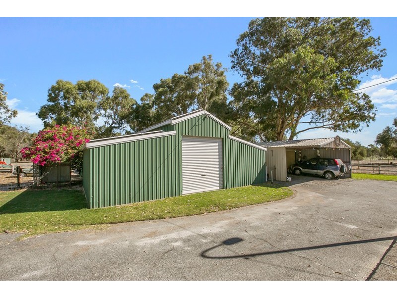 111 Blair Road, Oakford WA 6121