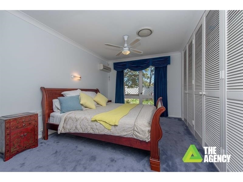 10 Dickens Walk, Carine WA 6020