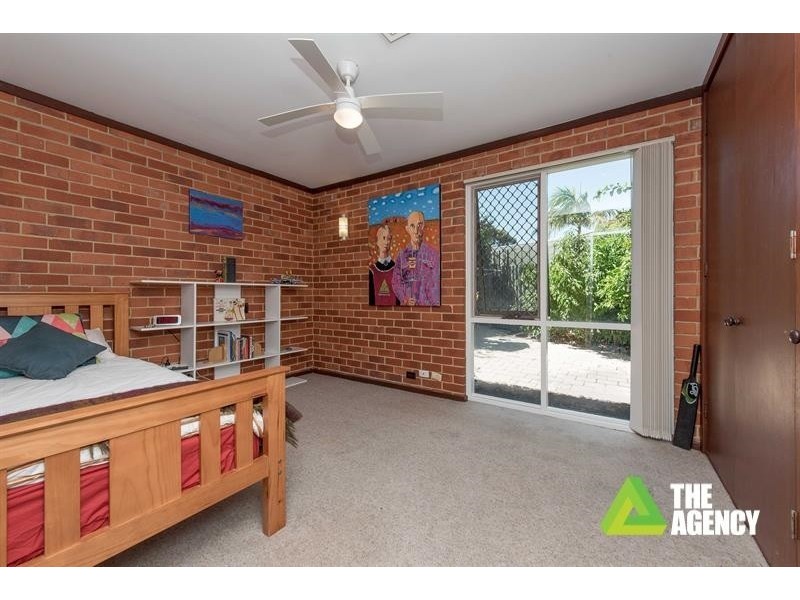 10 Dickens Walk, Carine WA 6020