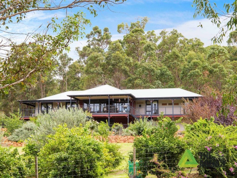 120 Glenroy Court, Hovea WA 6071