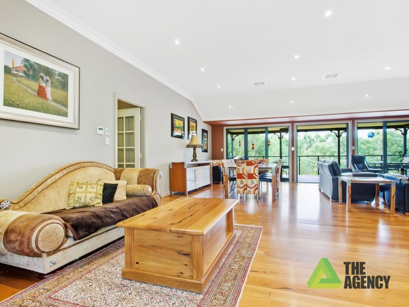 120 Glenroy Court, Hovea WA 6071