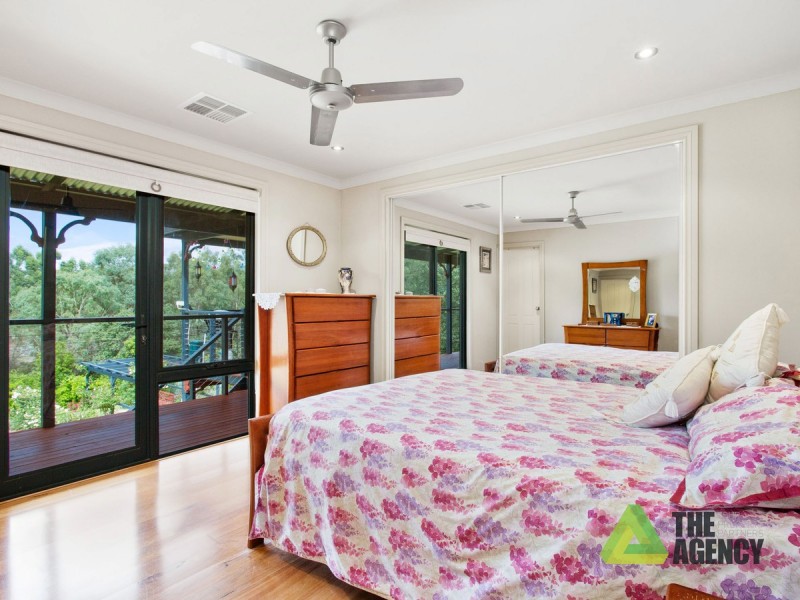 120 Glenroy Court, Hovea WA 6071