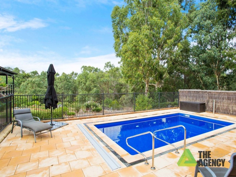 120 Glenroy Court, Hovea WA 6071