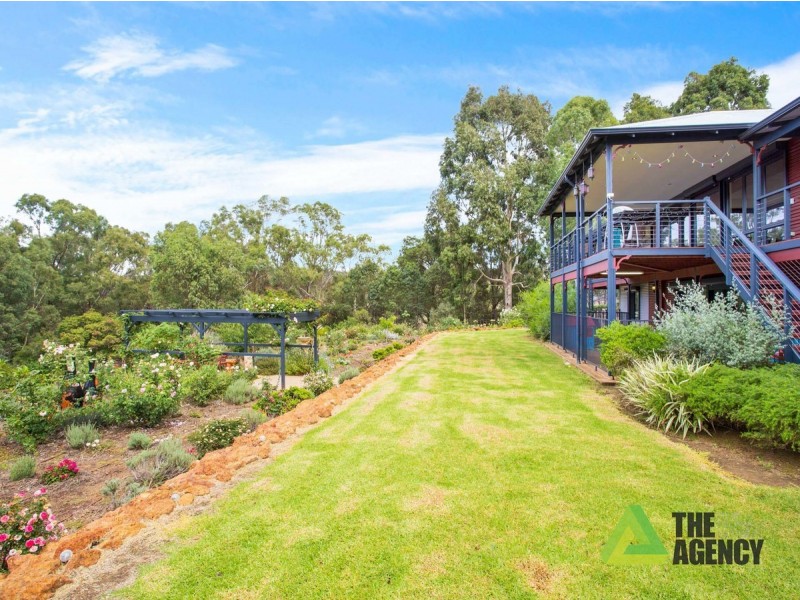 120 Glenroy Court, Hovea WA 6071