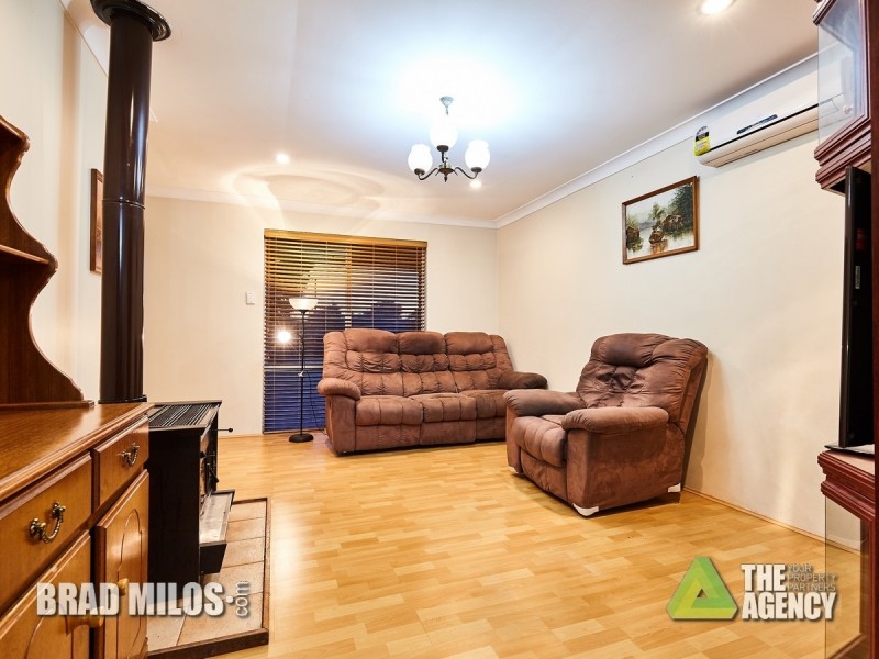 4 Mensa Close, Rockingham WA 6168