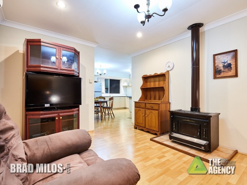 4 Mensa Close, Rockingham WA 6168