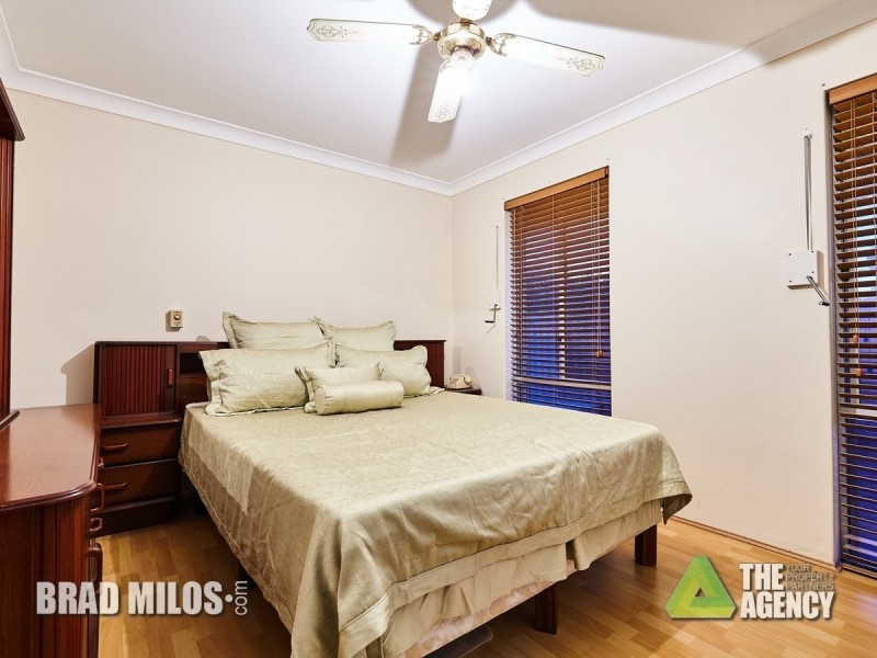 4 Mensa Close, Rockingham WA 6168