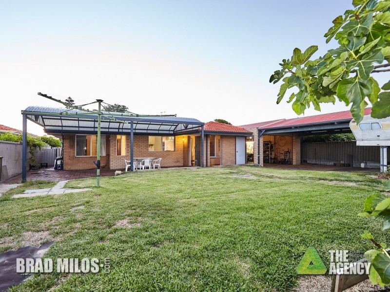 4 Mensa Close, Rockingham WA 6168