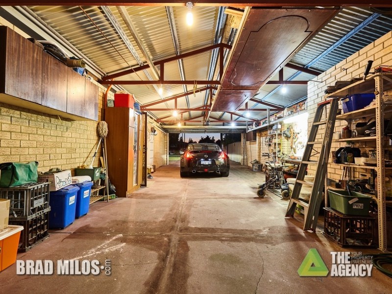 4 Mensa Close, Rockingham WA 6168