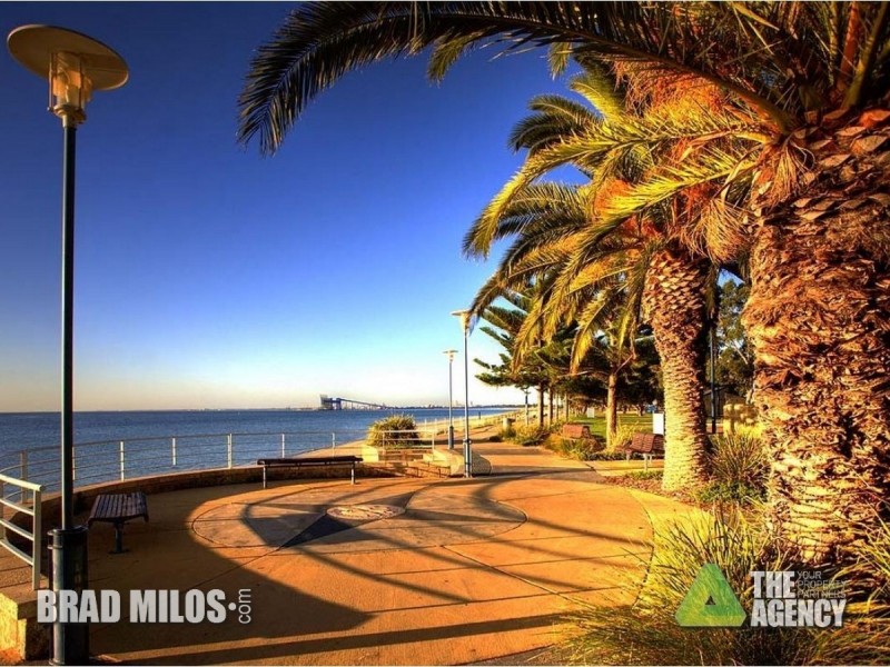 4 Mensa Close, Rockingham WA 6168