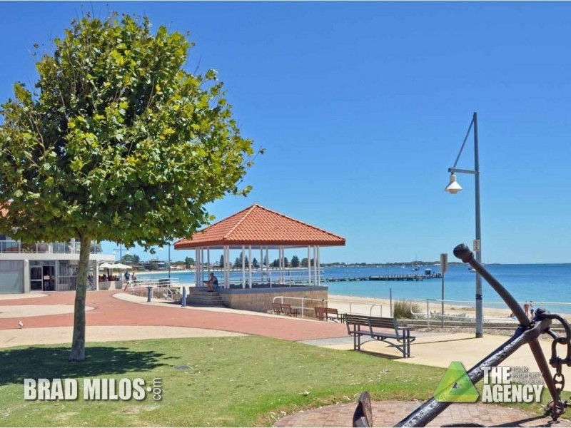 4 Mensa Close, Rockingham WA 6168