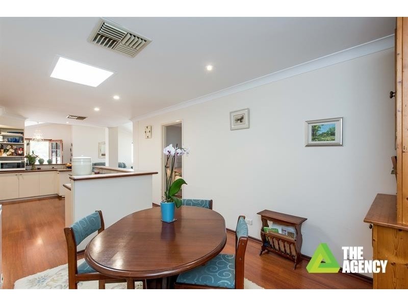 8 Thorpe Place, Carine WA 6020