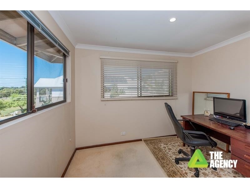 8 Thorpe Place, Carine WA 6020