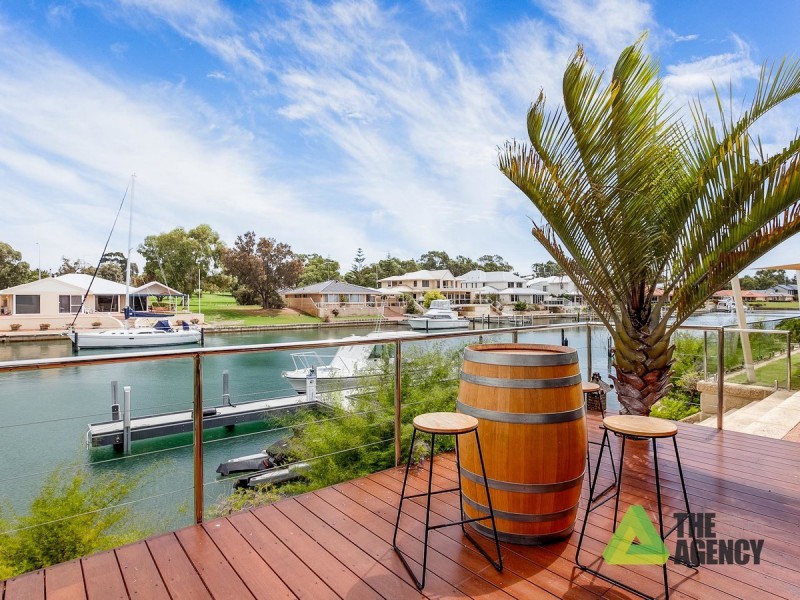 48 Cambria Island Retreat, Halls Head WA 6210