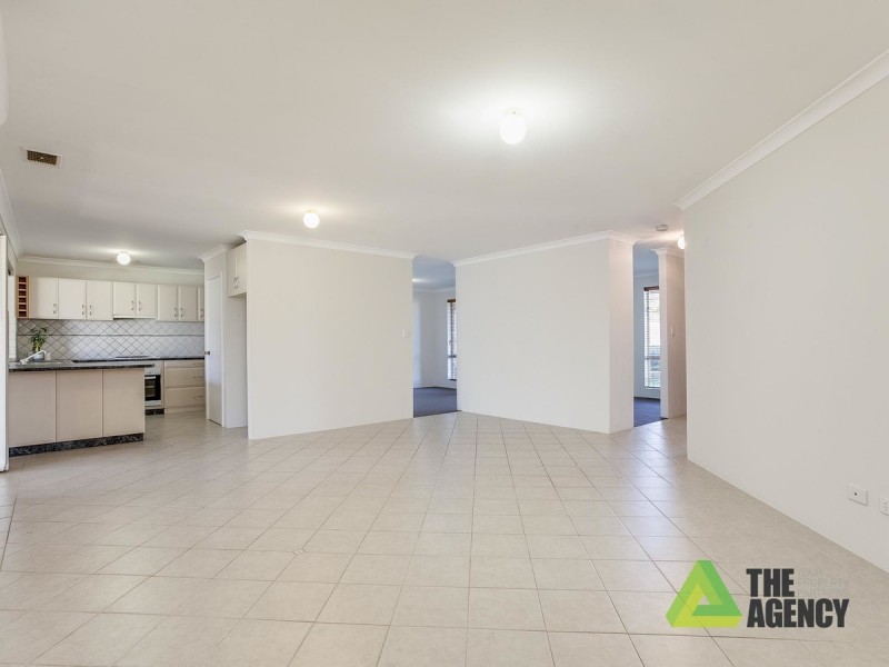 20 Muntries Place, Halls Head WA 6210