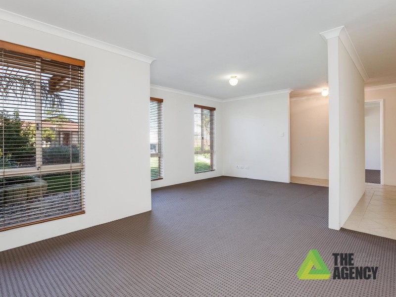 20 Muntries Place, Halls Head WA 6210