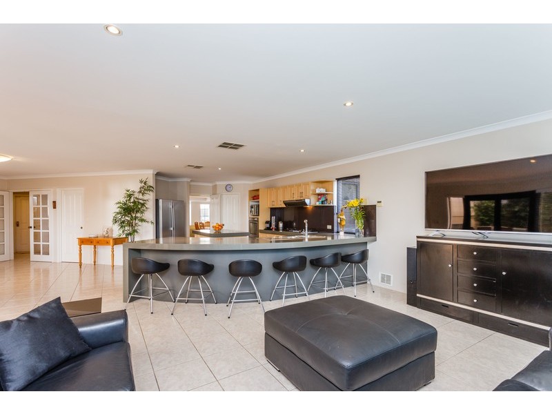 6 Kirkby Ridge, Salter Point WA 6152