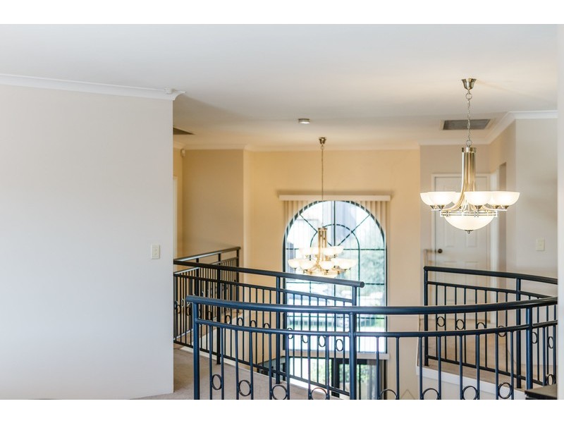 6 Kirkby Ridge, Salter Point WA 6152