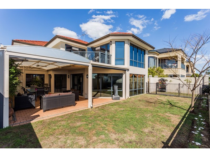 6 Kirkby Ridge, Salter Point WA 6152