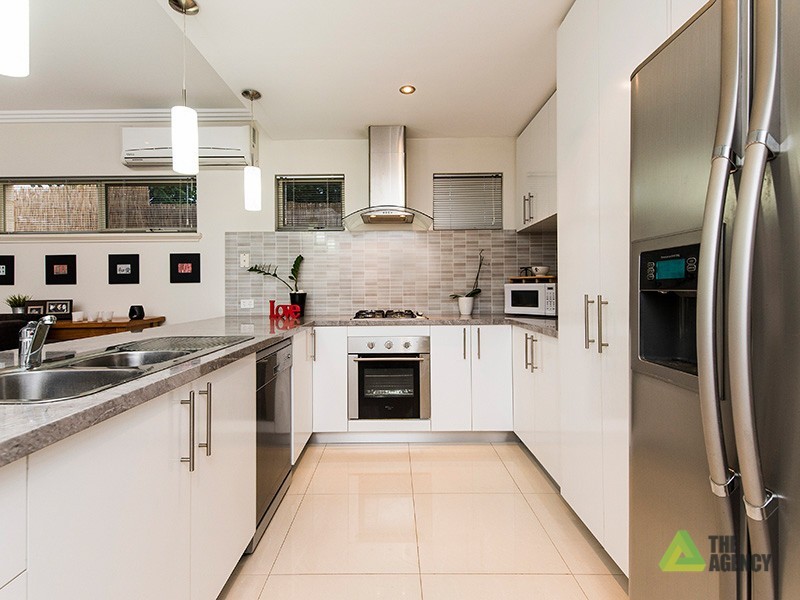 42 Dallington Crescent, Balga WA 6061